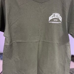 PAC Sun Olive Green Graphic T-Shirt size Medium
